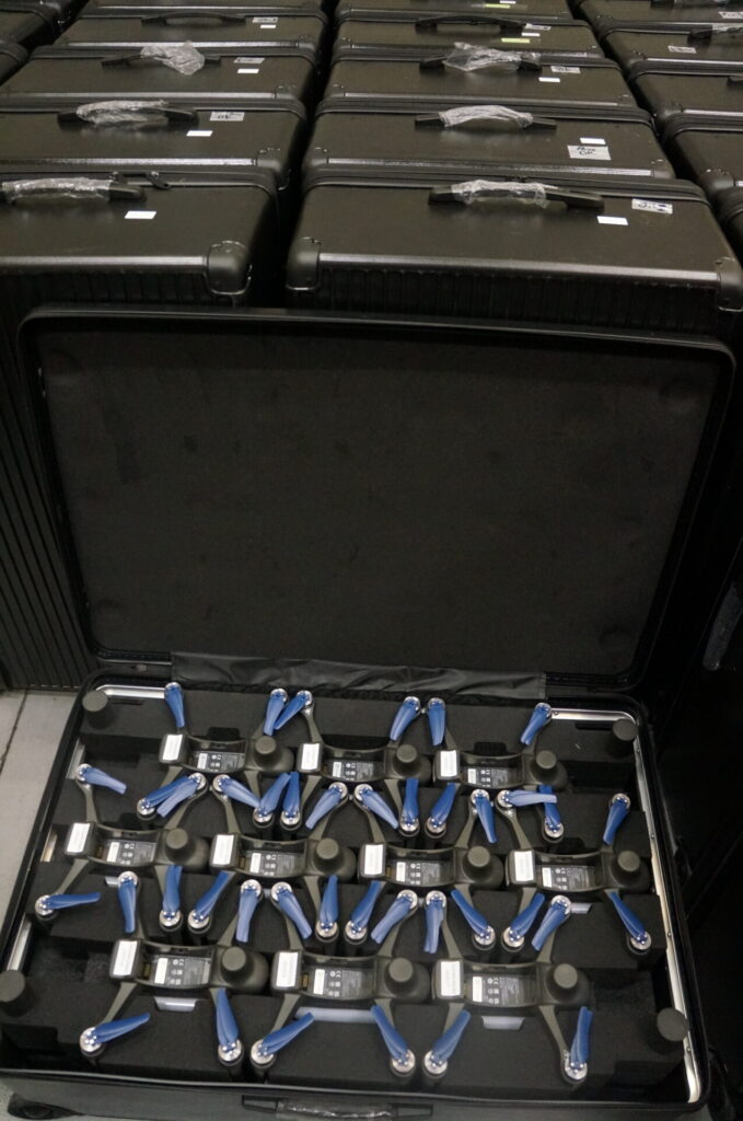 330機のドローンを入荷